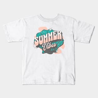 Nostalgic Summer Vibes - Retro 90s Style Kids T-Shirt